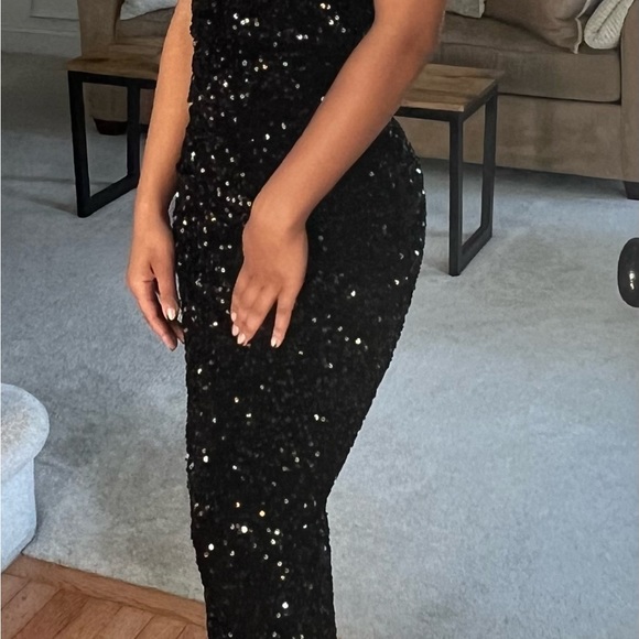The Villain Black Sequined Dress by Alglist - Picture 6 of 8